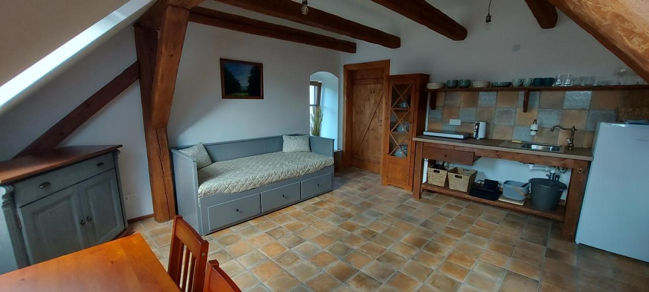 Apartmany Ve Starem Pivovaru Malesov Zewnętrze zdjęcie