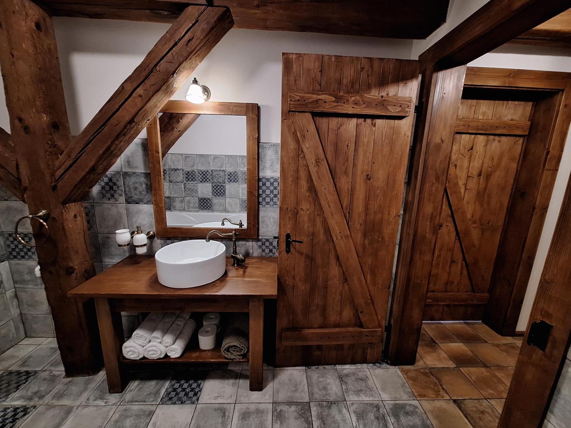 Apartmany Ve Starem Pivovaru Malesov Zewnętrze zdjęcie